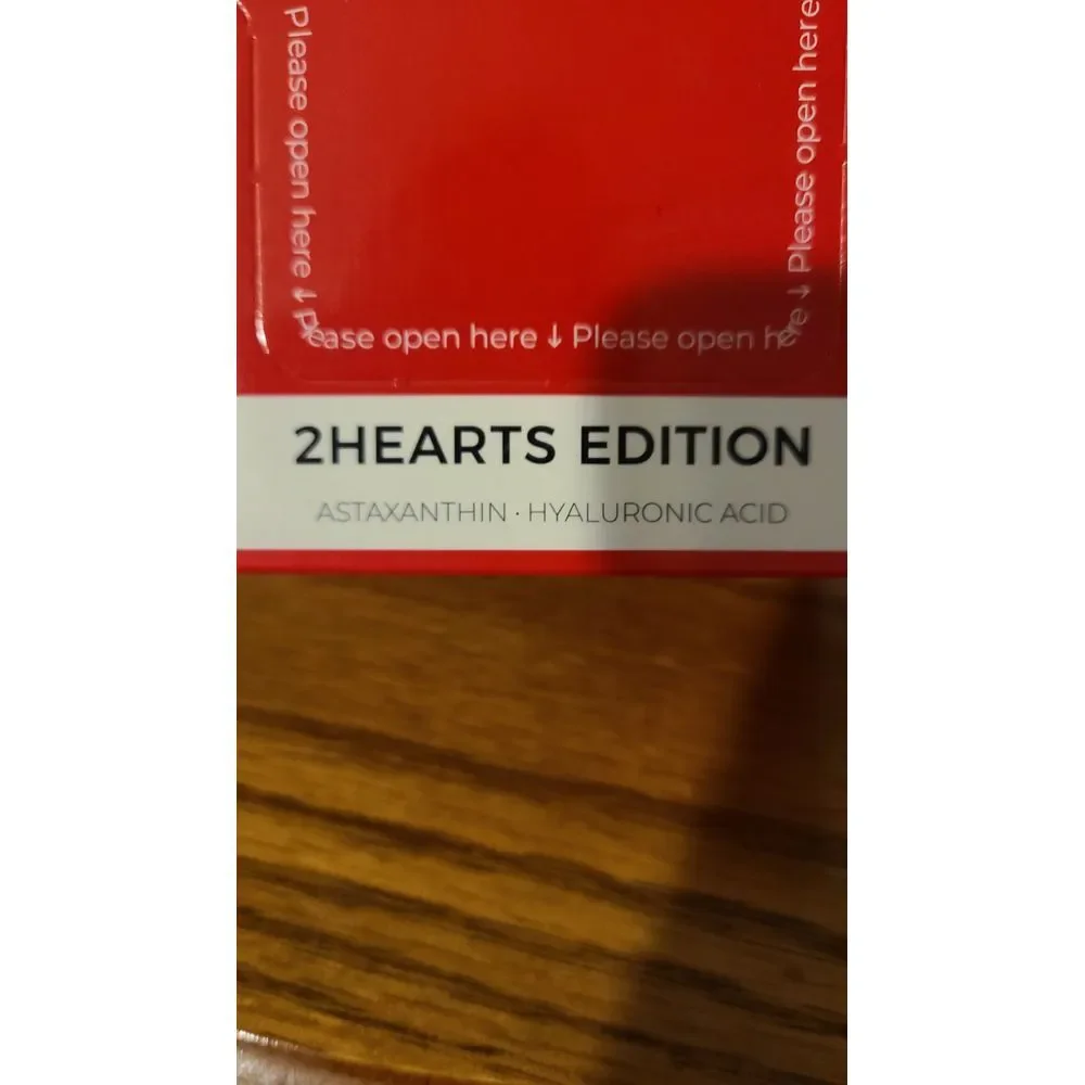 Yeauty 2 Heart Edition 25 pairs of Eye Masks -‎ Astaxanthin, Hyaluronic Acid